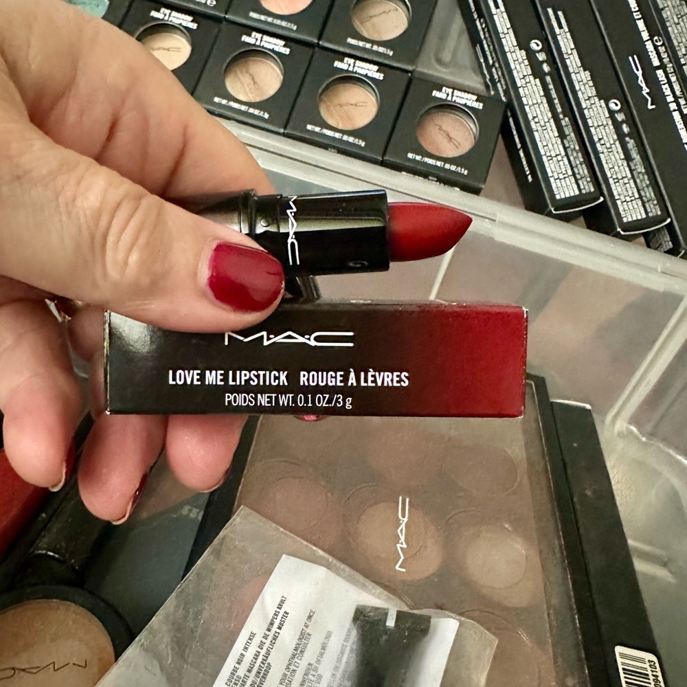 MAC Cosmetics Love Me Lipstick - Rich Red. E for Effortless